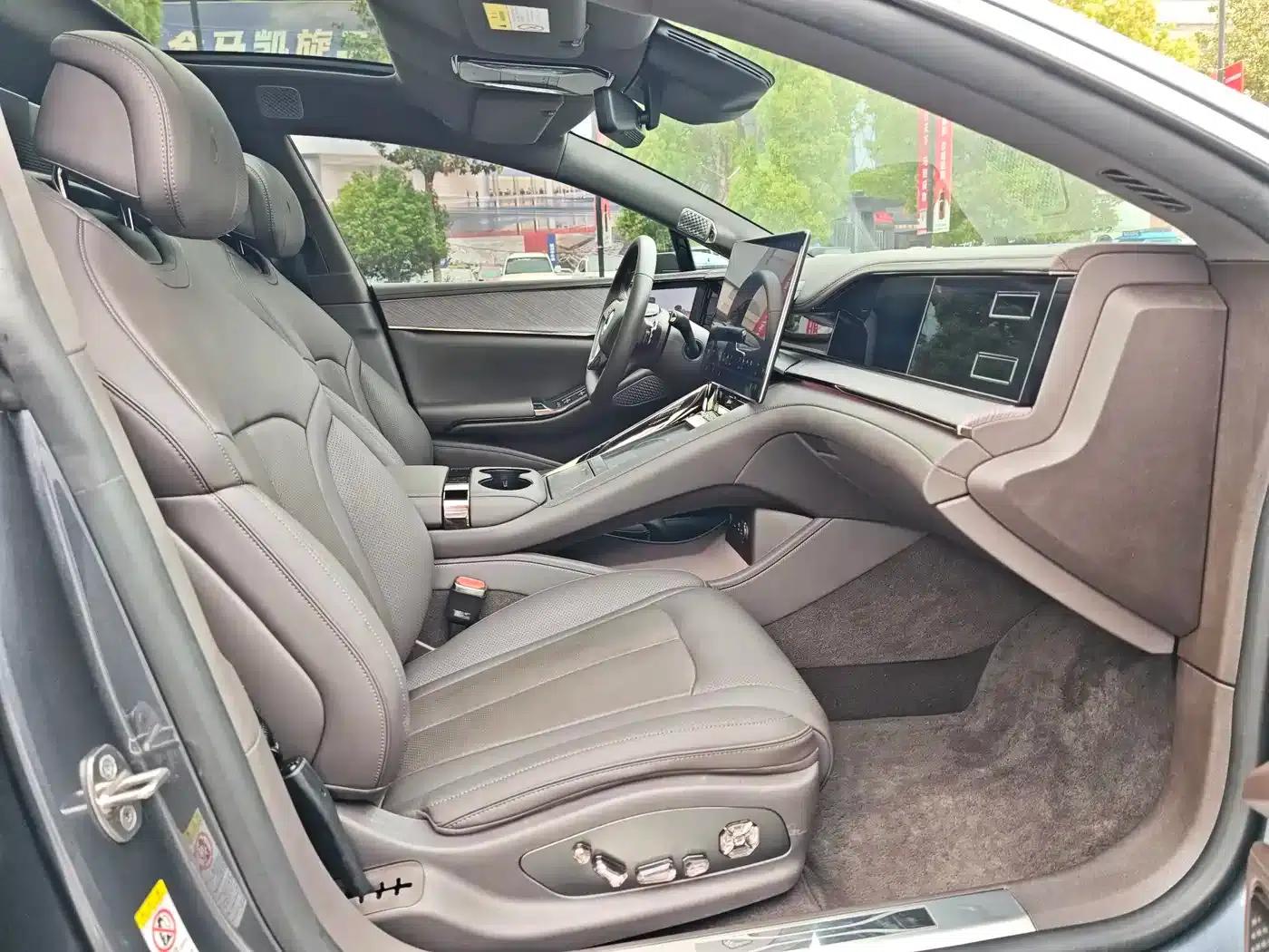 Denza Z9 2024 Model, 1100km Range, 4WD Ultra Edition — миниатюра 10