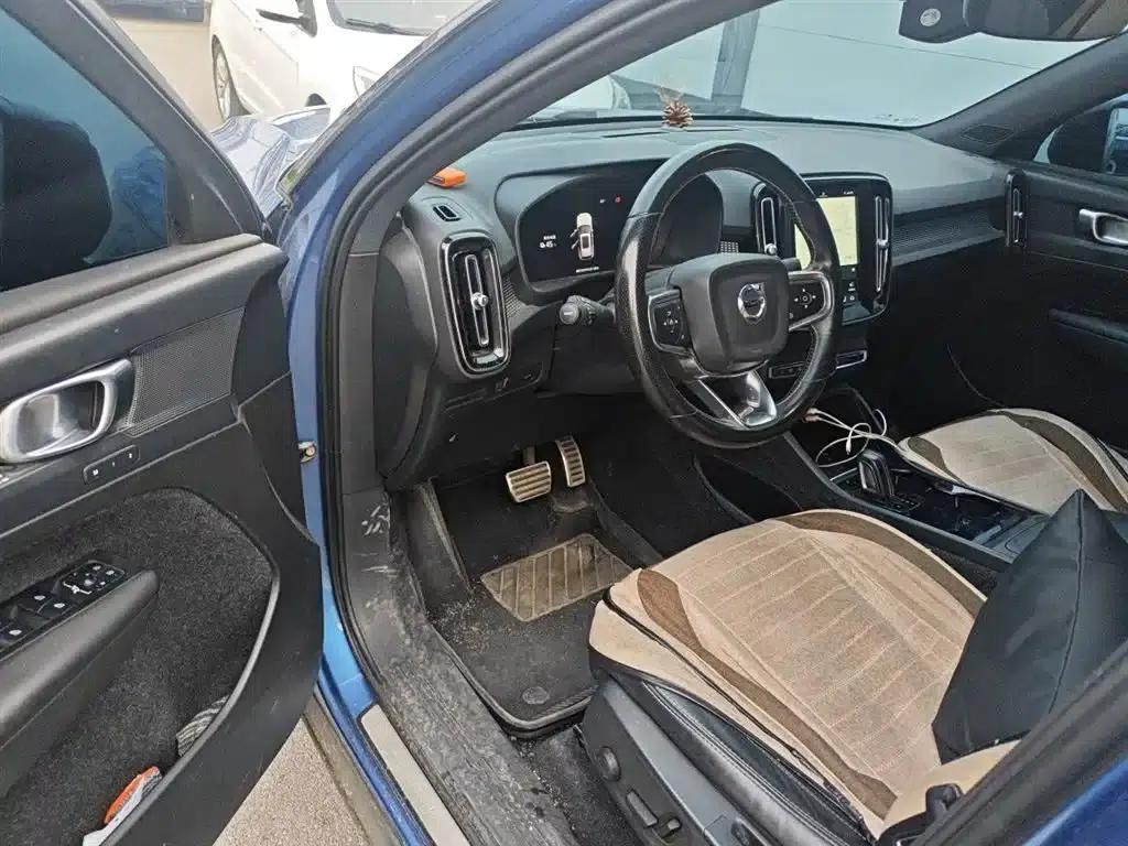 Volvo XC40 PHEV 2021 P8 Pure Electric AWD Inscription Sport Edition — миниатюра 14