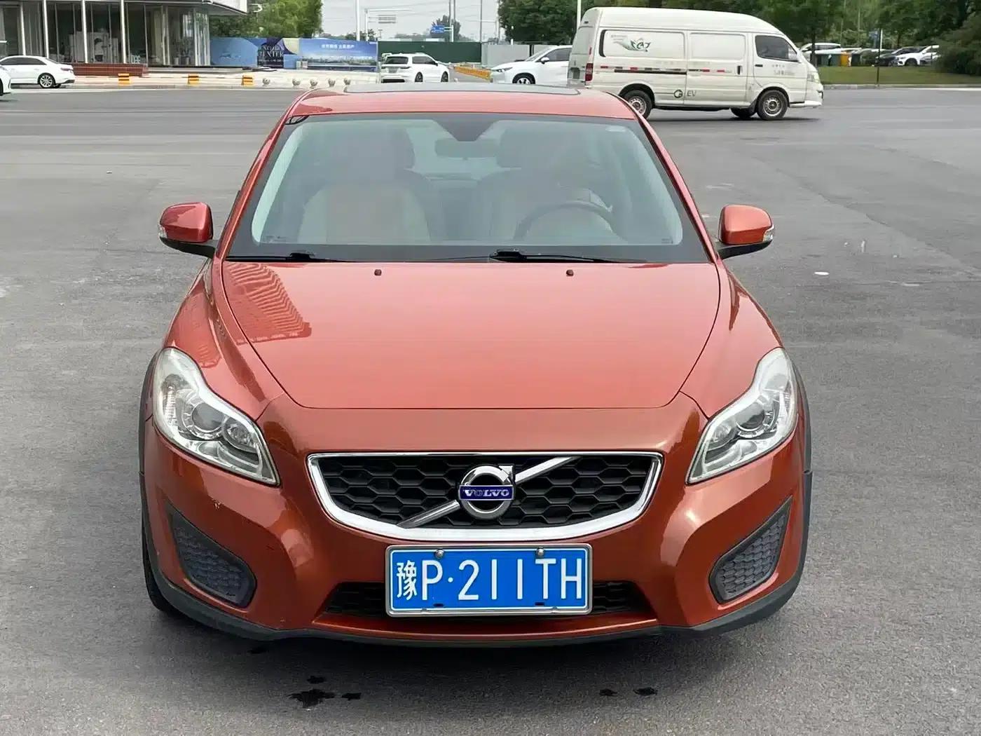 Volvo C30 2012 2.0L Aktiv Sport Package — миниатюра 2