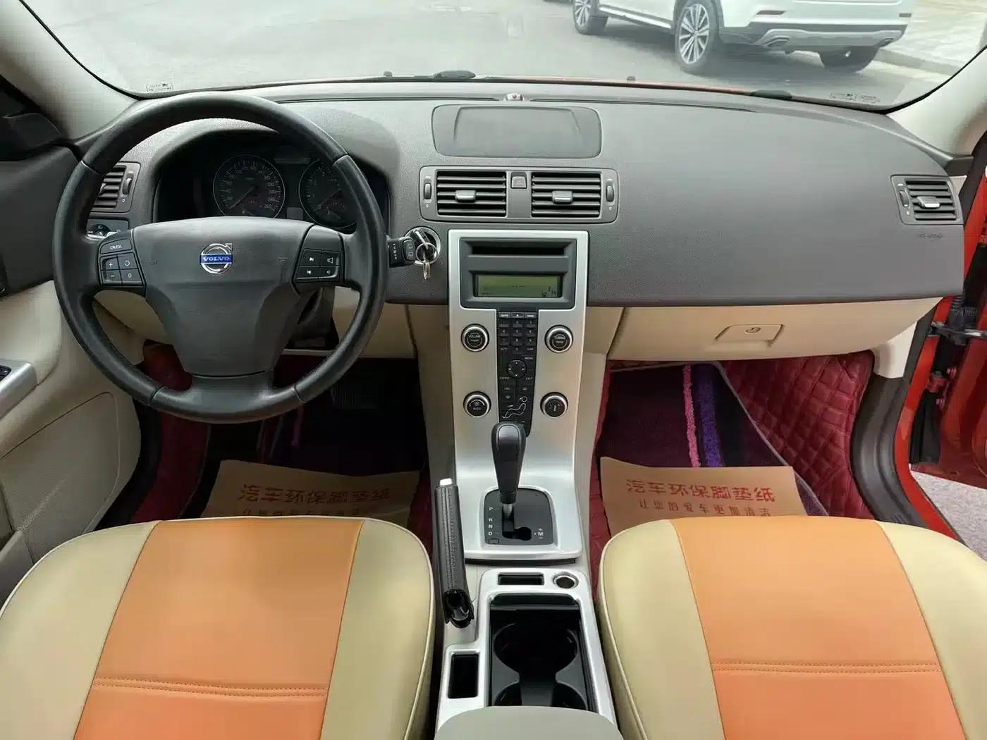 Volvo C30 2012 2.0L Aktiv Sport Package — миниатюра 5
