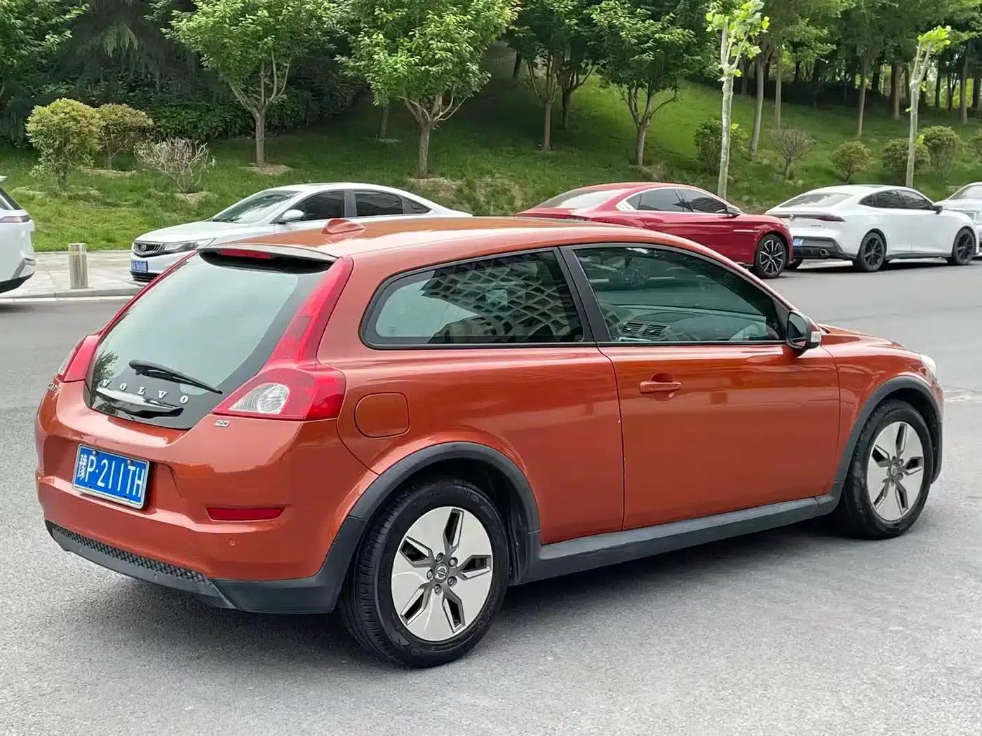 Volvo C30 2012 2.0L Aktiv Sport Package — миниатюра 7