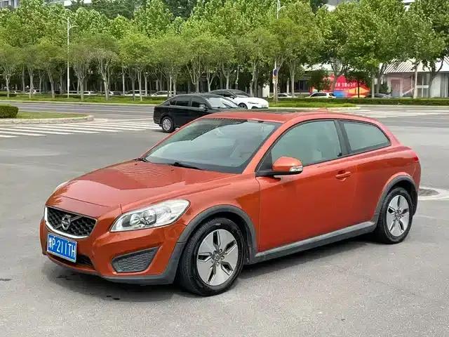 Volvo C30 2012 2.0L Aktiv Sport Package