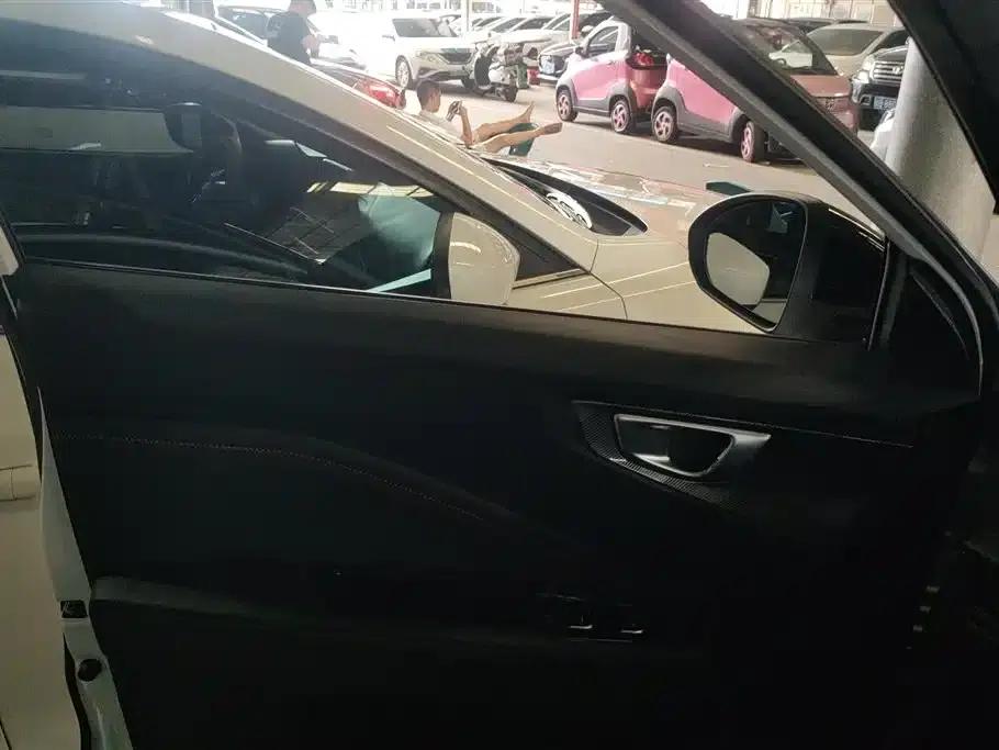 Wuling Xingchi 2022 1.5T CVT Trendy Edition — миниатюра 7