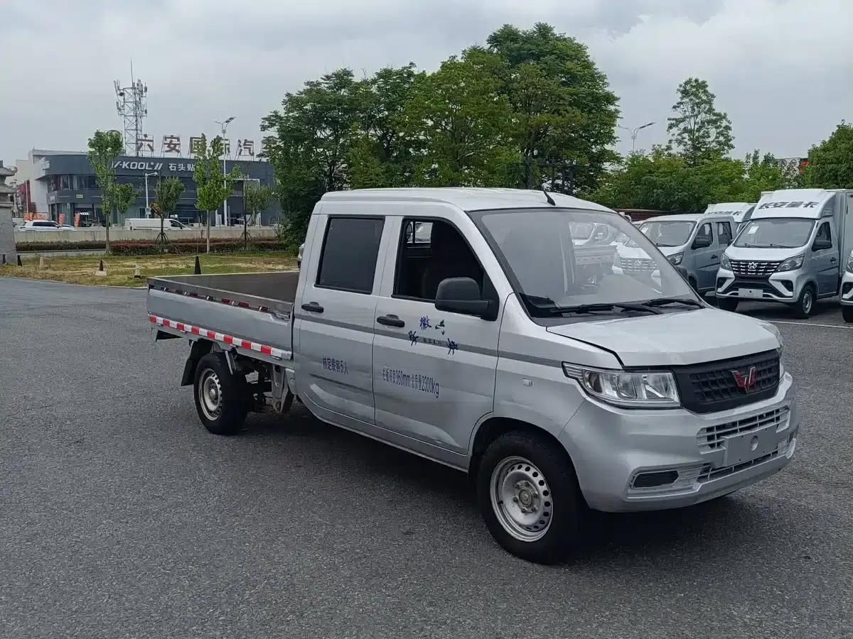 Wuling Rongguang New Card 2018 Model 1.8L Double Cab LJ479QE2 — миниатюра 3