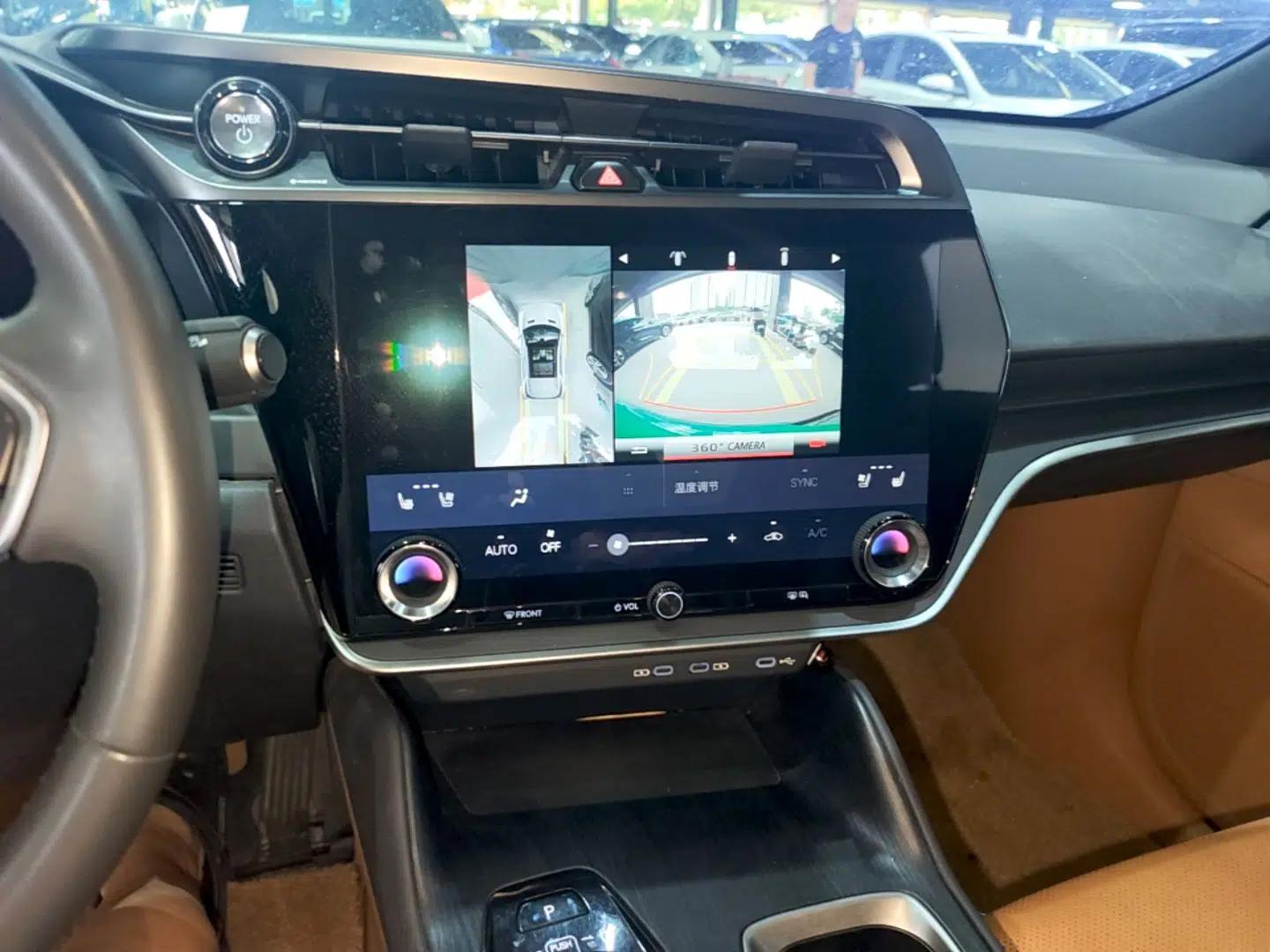 Lexus RZ 2023 450e All-Wheel Drive Luxury Edition — миниатюра 16