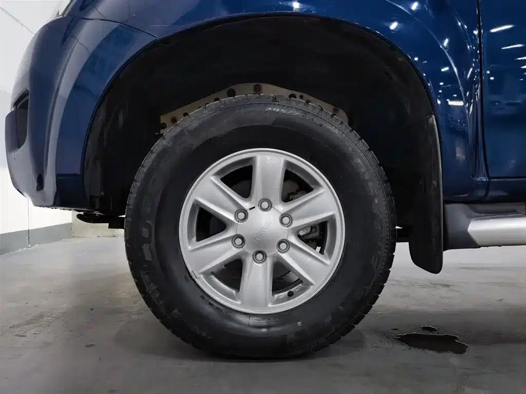 D-MAX 2018 3.0T 4WD Automatic Super Luxury Model 4JJ1-TC HI — миниатюра 17