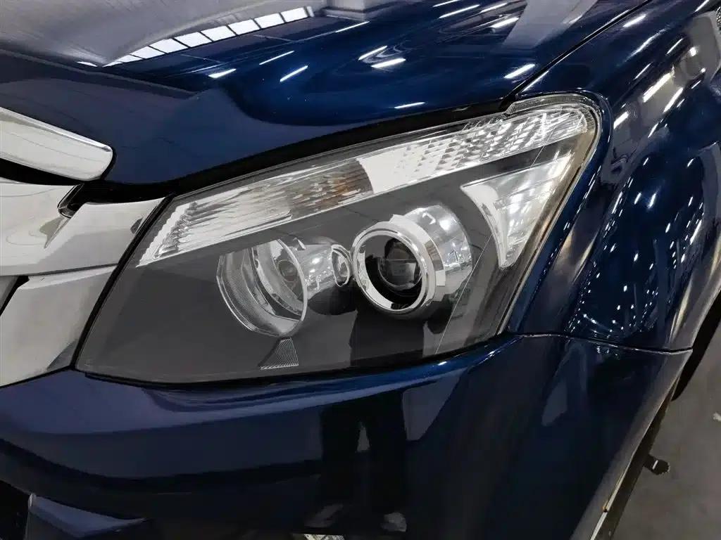 D-MAX 2018 3.0T 4WD Automatic Super Luxury Model 4JJ1-TC HI — миниатюра 7