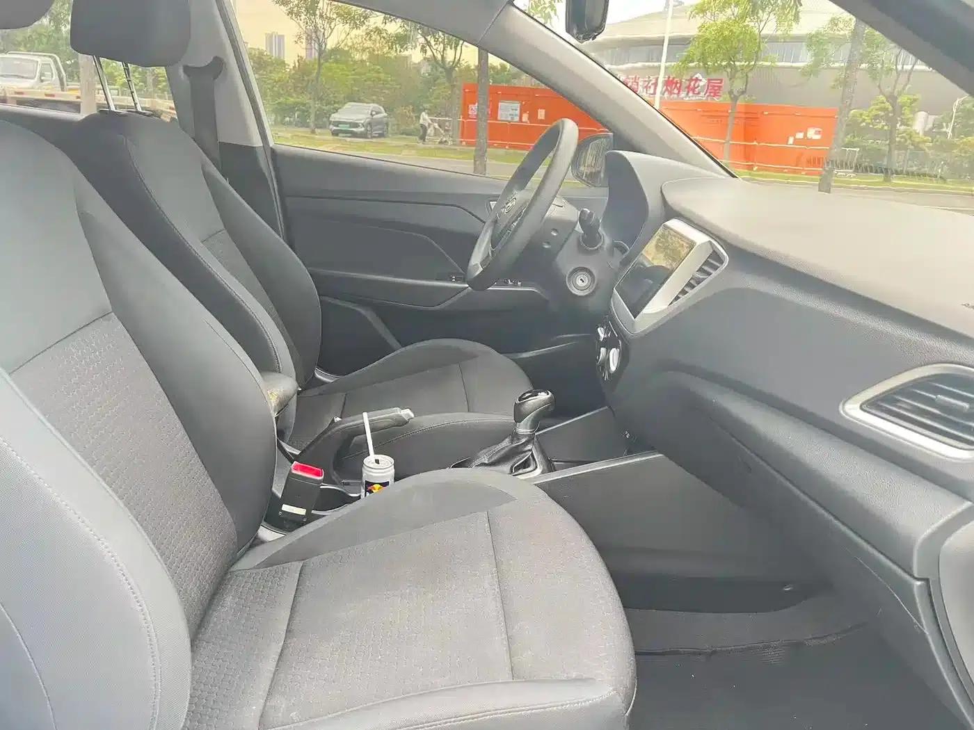 2020 Hyundai Verna 1.4L CVT GLS Cool Edition — миниатюра 21
