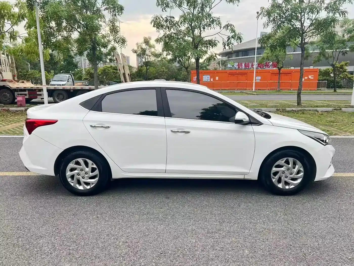 2020 Hyundai Verna 1.4L CVT GLS Cool Edition — миниатюра 8