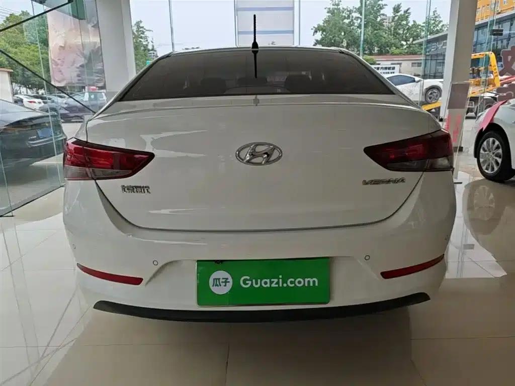 2016 Hyundai Verna 1.4L Automatic GLS (Cool Edition) — миниатюра 6