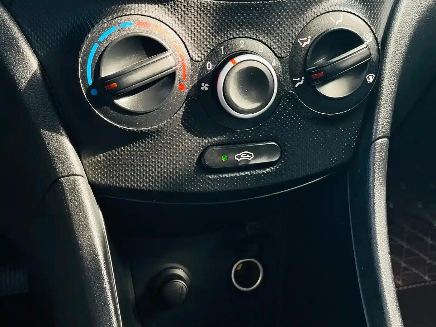 Ruiyi 2014 1.4L Automatic GLX — миниатюра 8
