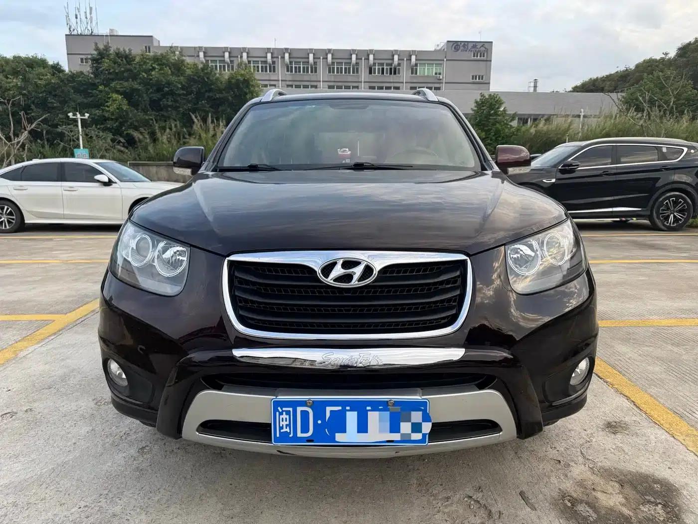 Santa Fe Classic 2010 2.4 Luxury Edition 7-Seat 4WD — миниатюра 2
