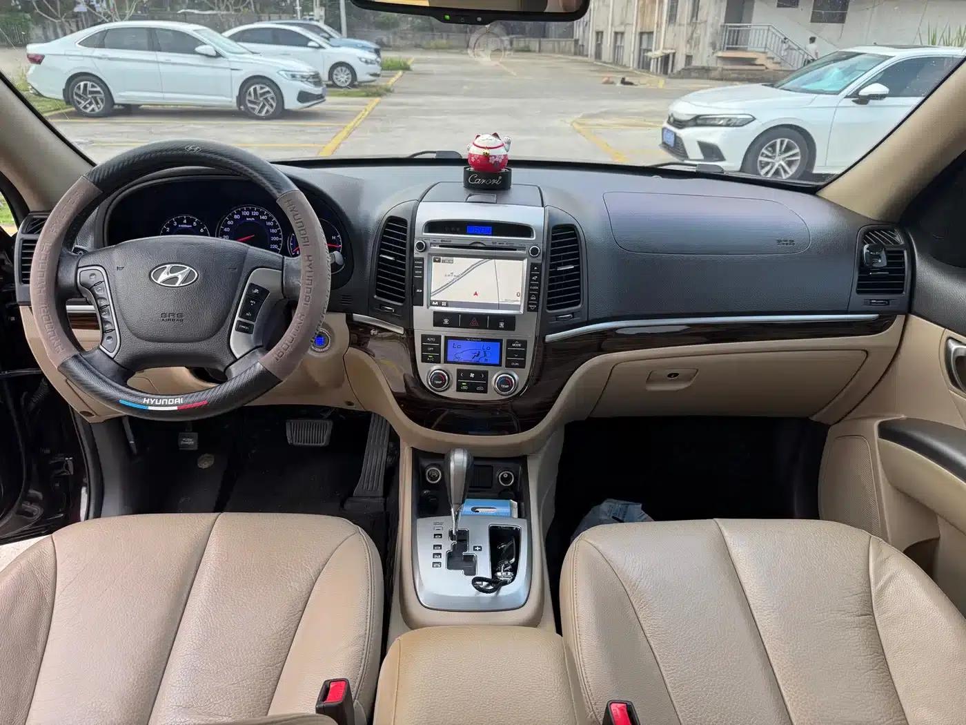 Santa Fe Classic 2010 2.4 Luxury Edition 7-Seat 4WD — миниатюра 10