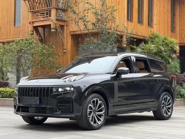 Lynk & Co 09 2021 2.0T Halo Six-Seater