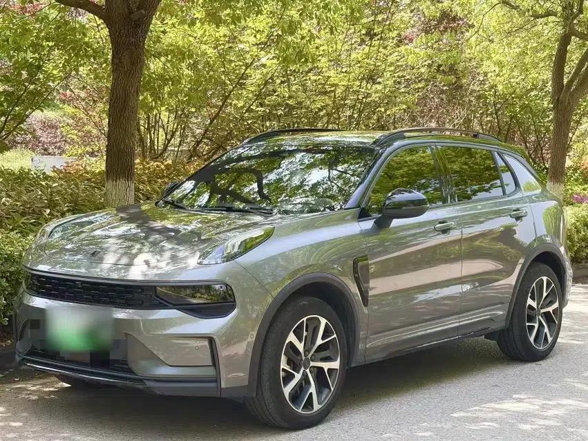 Lynk & Co 01 EM-P 2021 1.5TD PHEV Halo — миниатюра 1