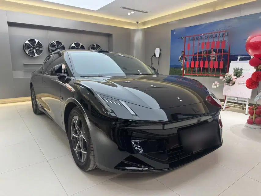 Lynk & Co 10 EM-P 2025 Model 120 Four-Wheel Drive Ultra — миниатюра 7