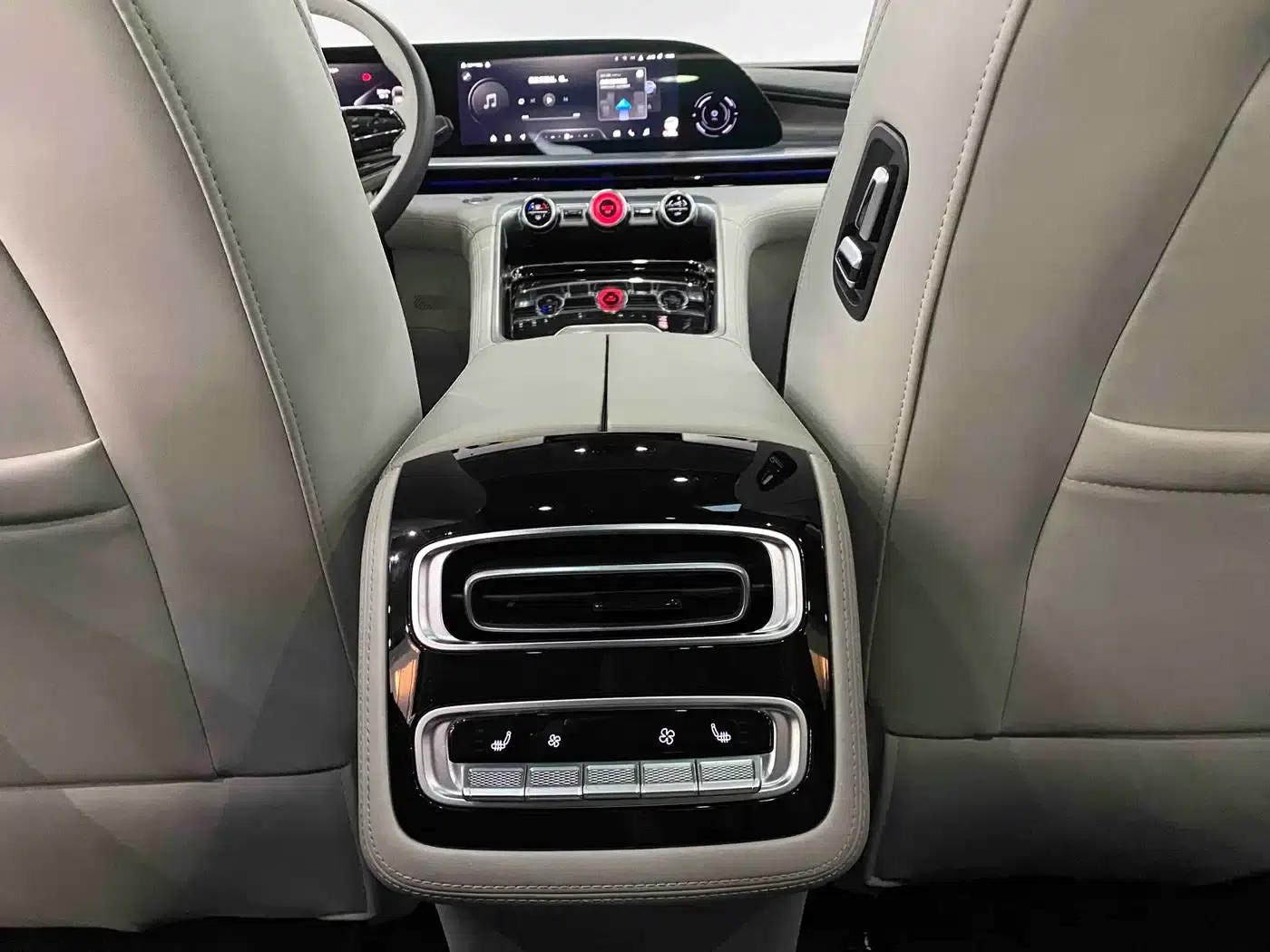 Exeed Yaoguang 2023 400T 2WD Luxury Edition — миниатюра 27
