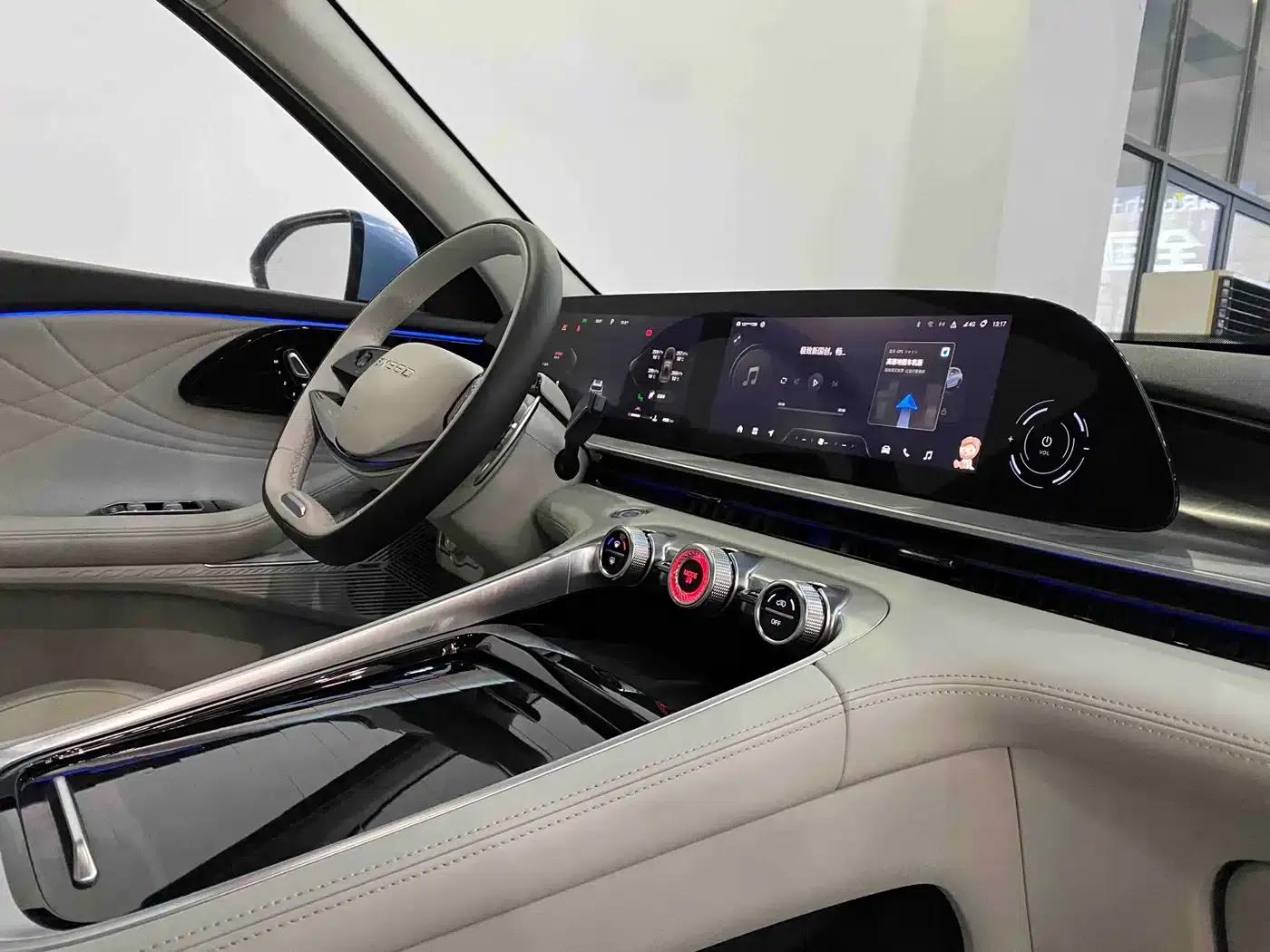 Exeed Yaoguang 2023 400T 2WD Luxury Edition — миниатюра 33