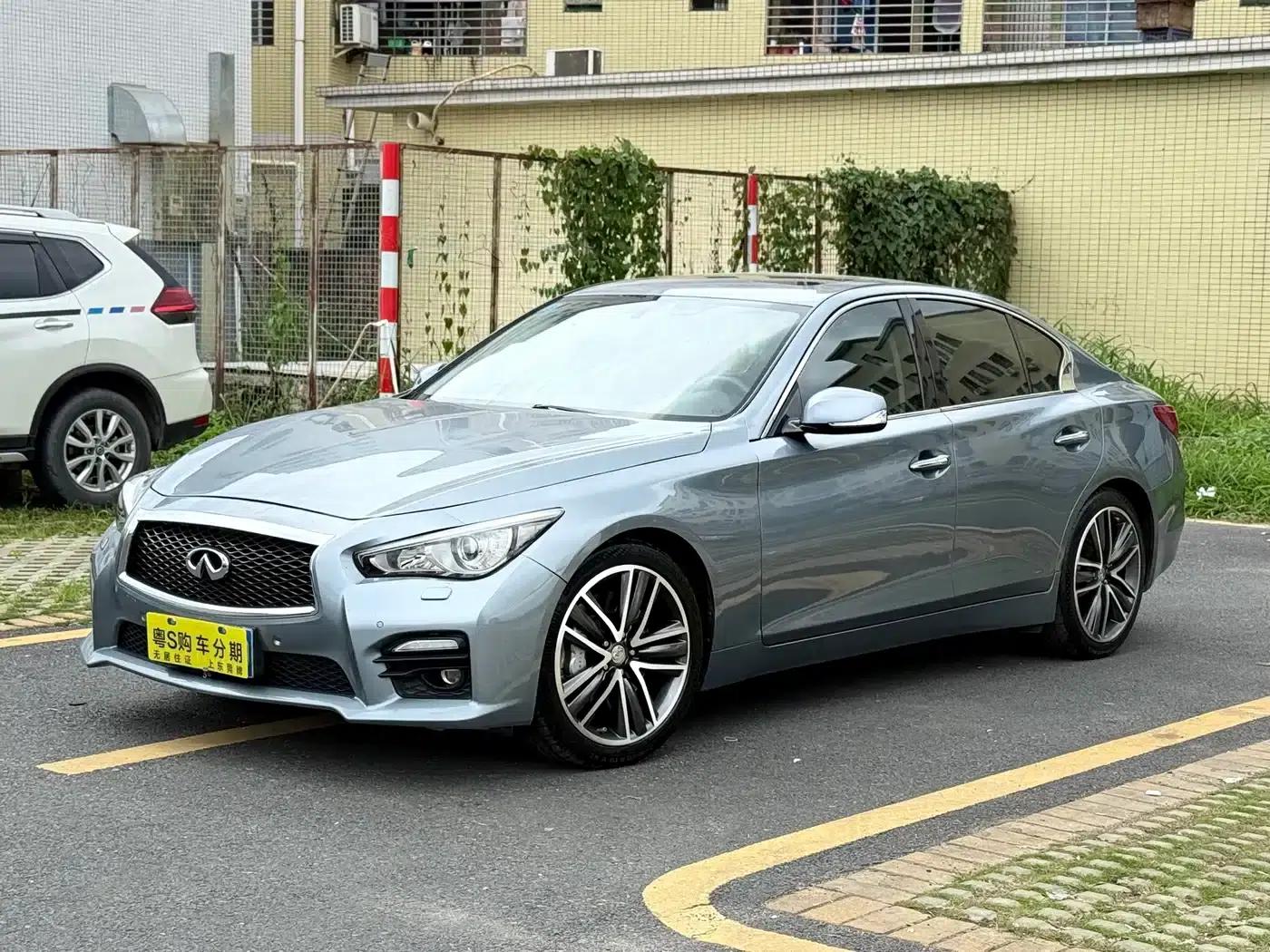 Infiniti Q50 2014 3.7L Luxury Sport Edition — миниатюра 1