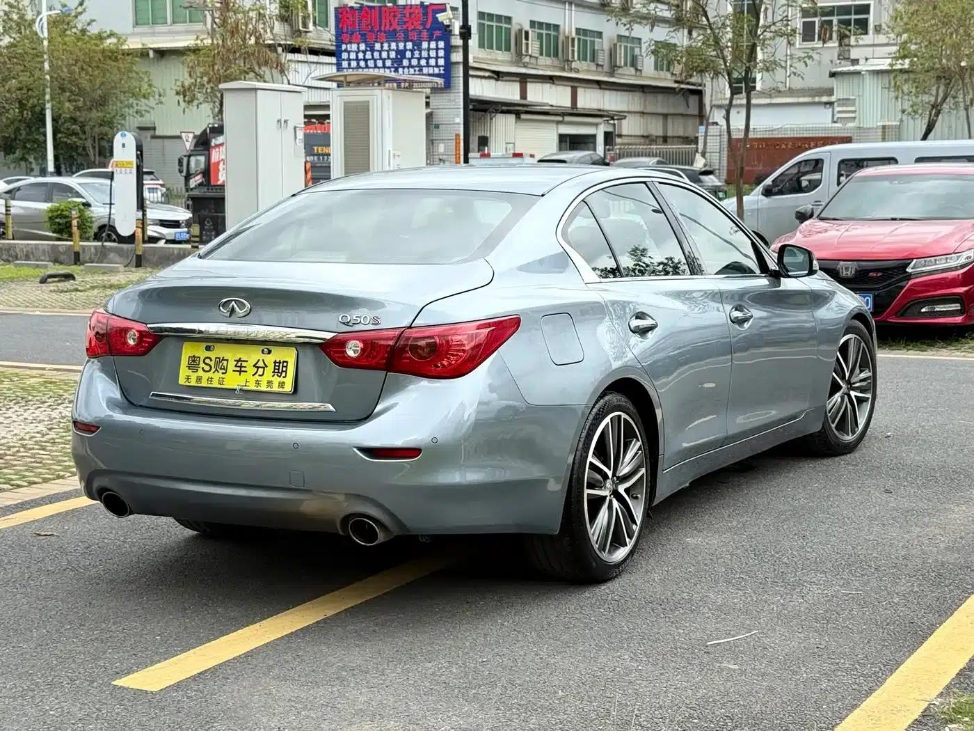 Infiniti Q50 2014 3.7L Luxury Sport Edition — миниатюра 9
