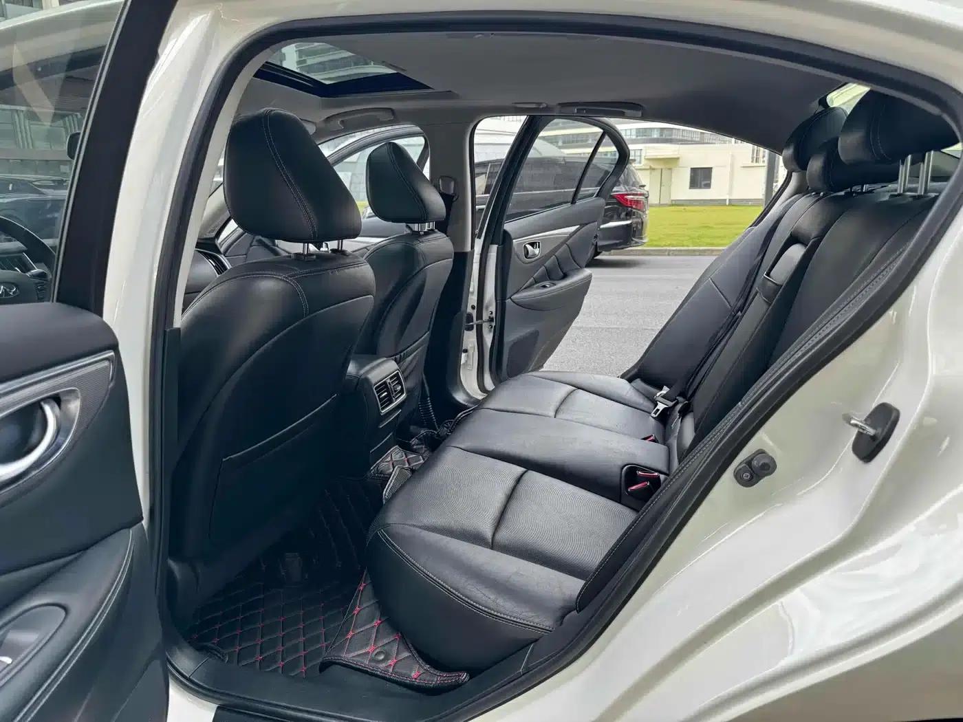 Infiniti Q50 2014 3.7L Comfort Edition — миниатюра 5