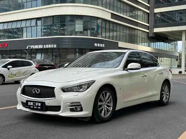 Infiniti Q50 2014 3.7L Comfort Edition