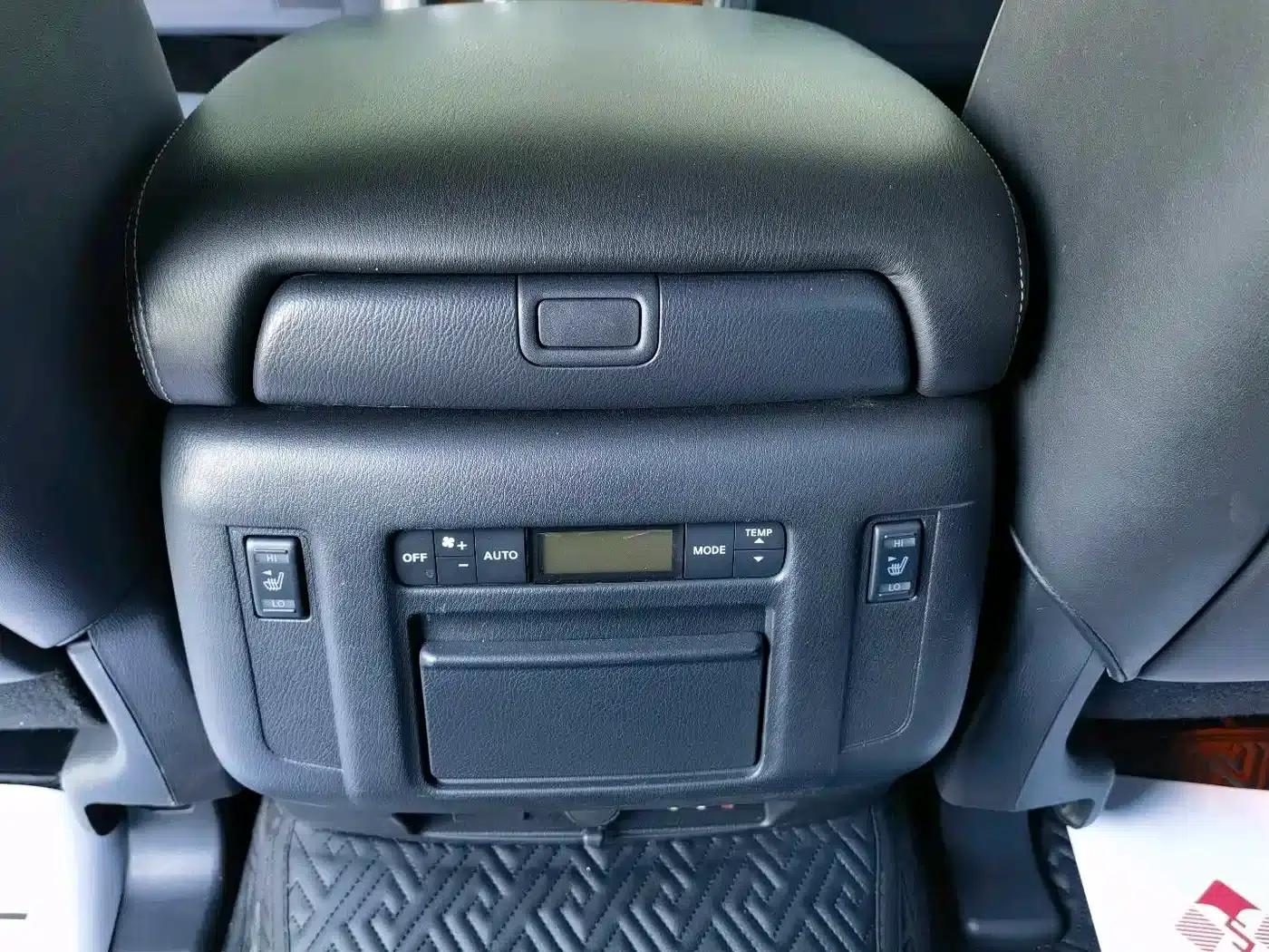 Infiniti QX80 2016 5.6L 4WD — миниатюра 13