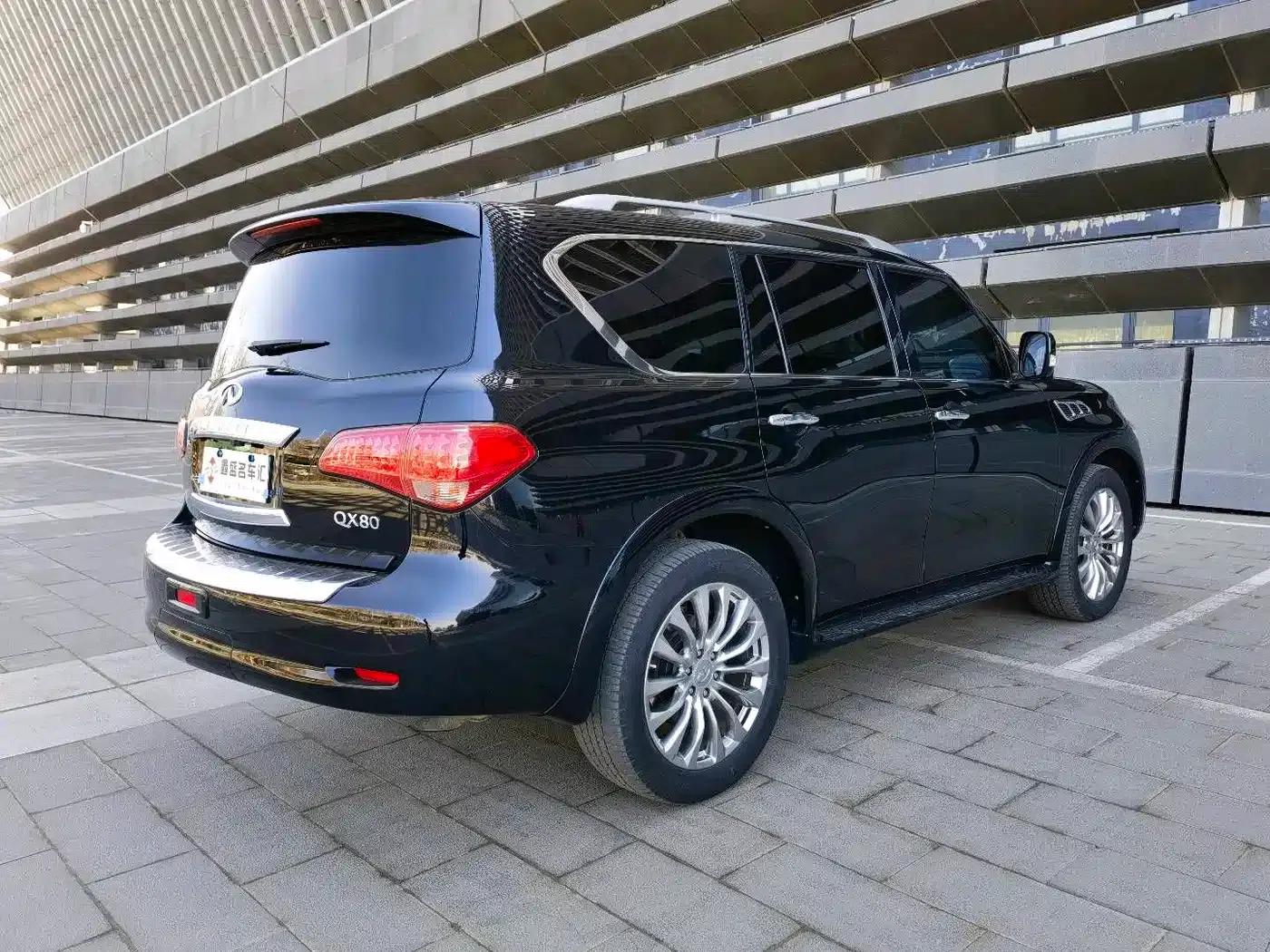 Infiniti QX80 2016 5.6L 4WD — миниатюра 6