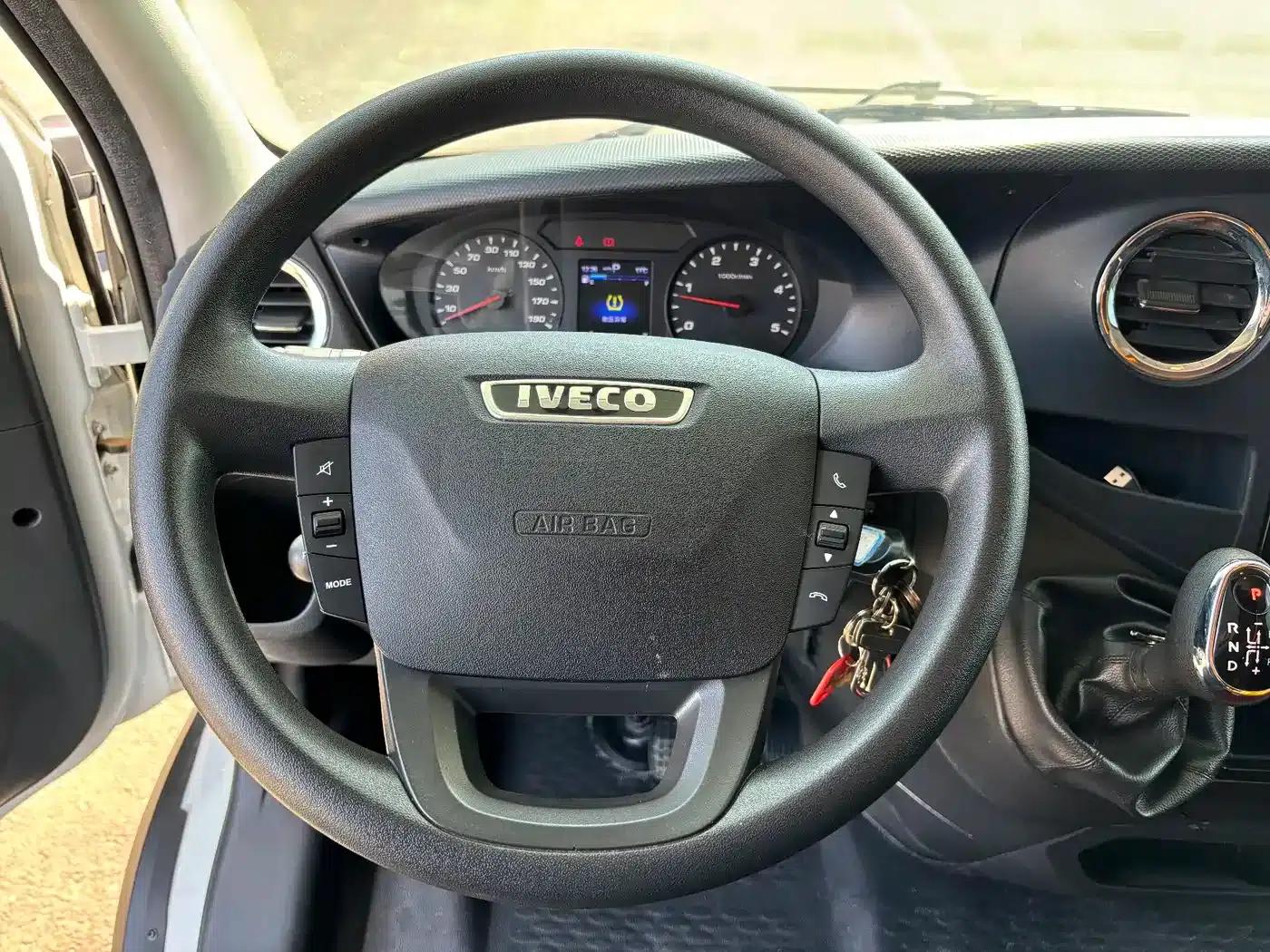 Iveco Daily 2021 3.0T Automatic Professional Chassis 6-ton Extended Wheelbase Double Cab Chassis F1C — миниатюра 20