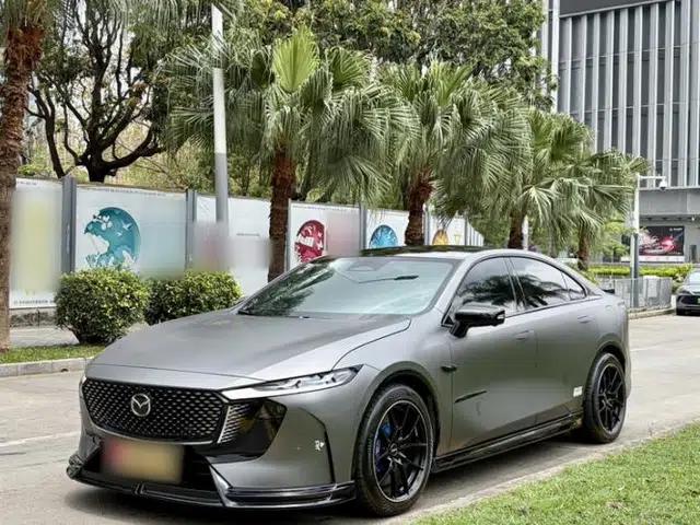 Mazda EZ-6 2024 Range-Extended 200 Luxury Edition