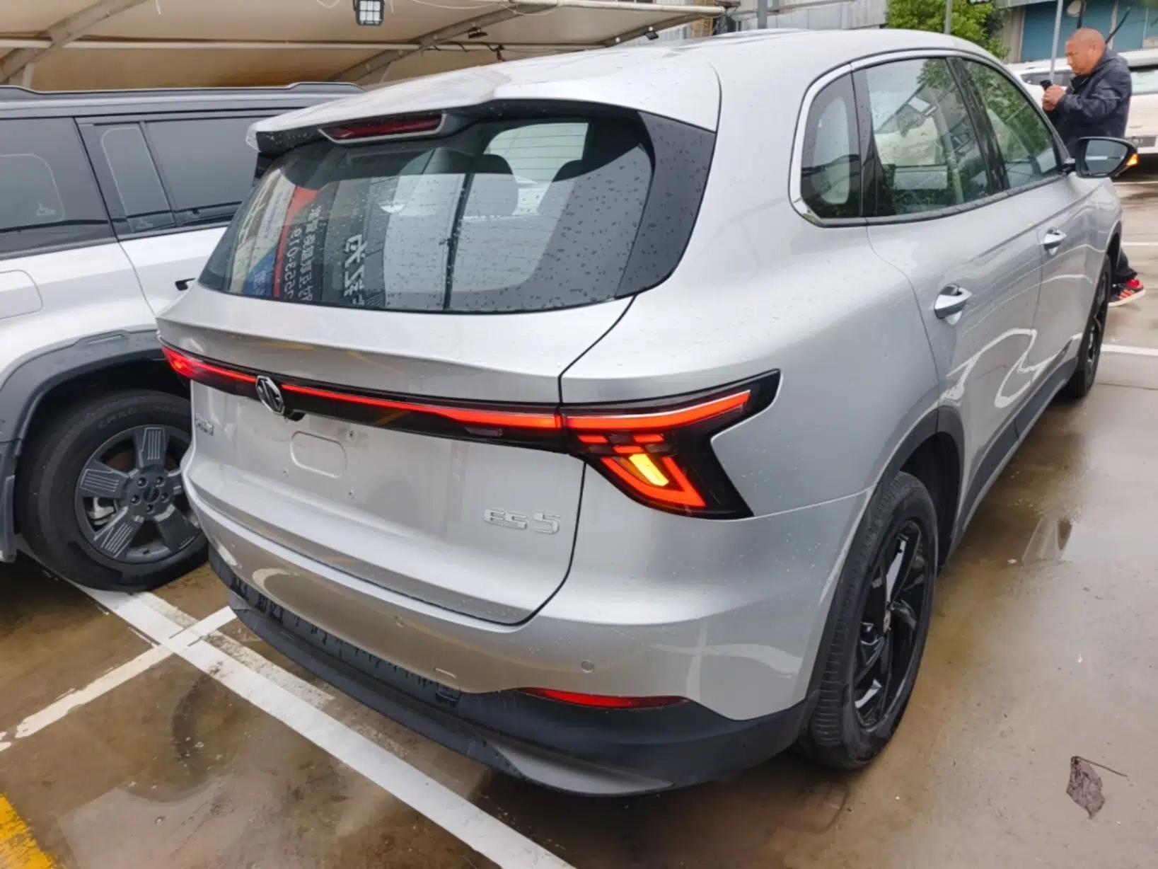 MG ES5 2025 515 Pro Rear-Drive Version — миниатюра 6