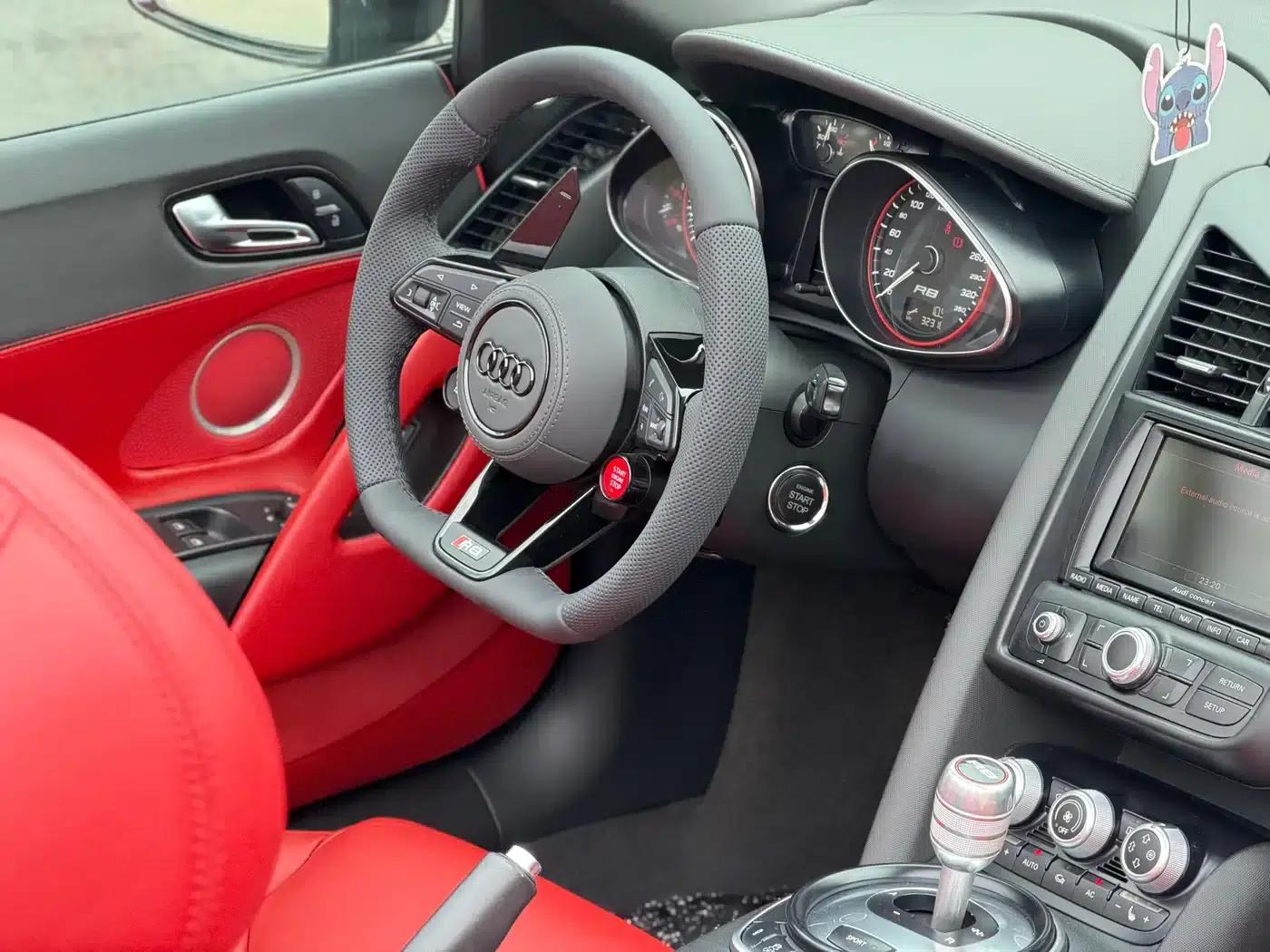 2011 Audi R8 Spyder 5.2 FSI quattro — миниатюра 12