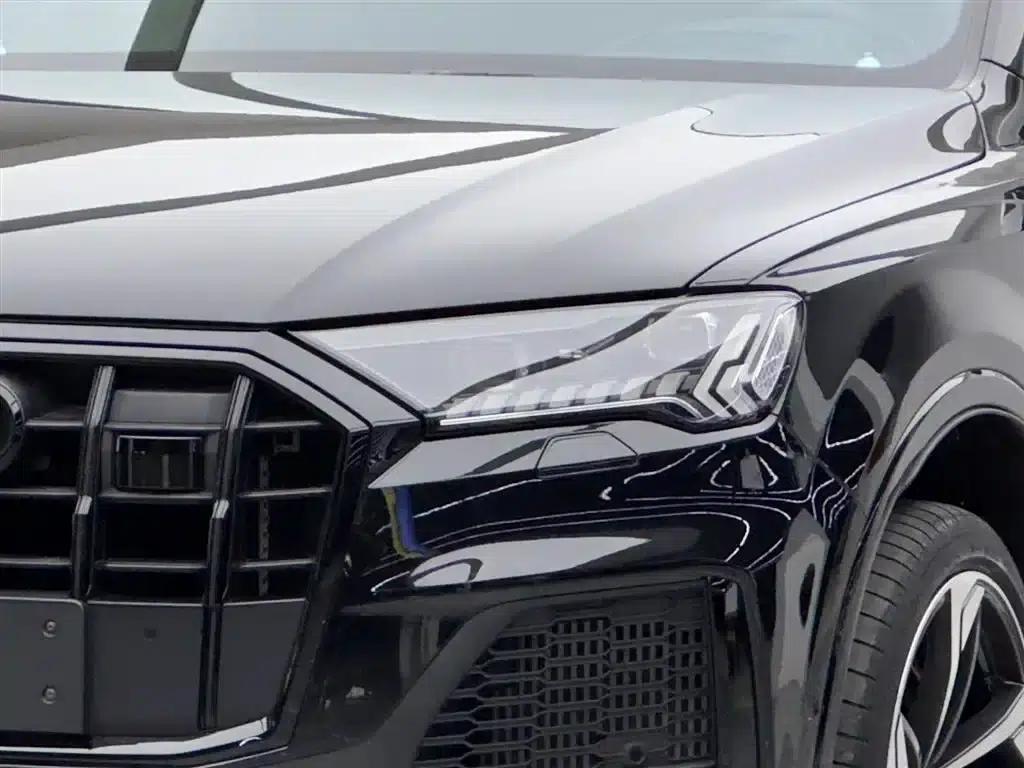 Audi SQ7 2024 4.0 TFSI Dark Knight Edition — миниатюра 3