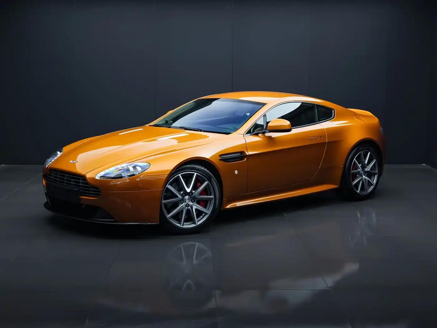2012 V8 Vantage 4.7L S Coupe — миниатюра 1