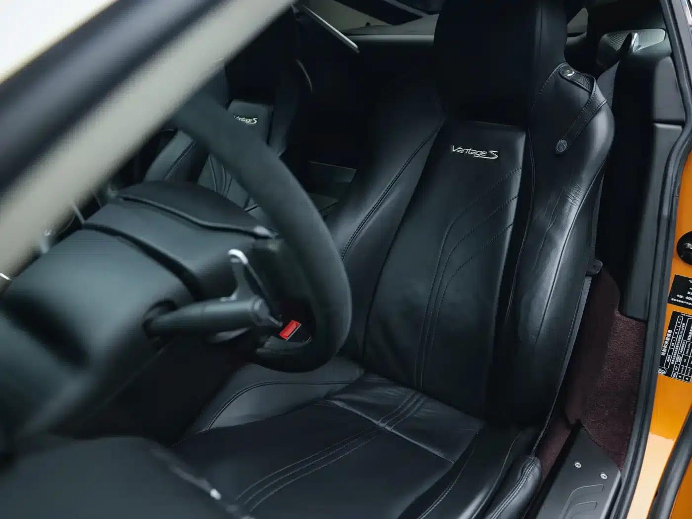 2012 V8 Vantage 4.7L S Coupe — миниатюра 17