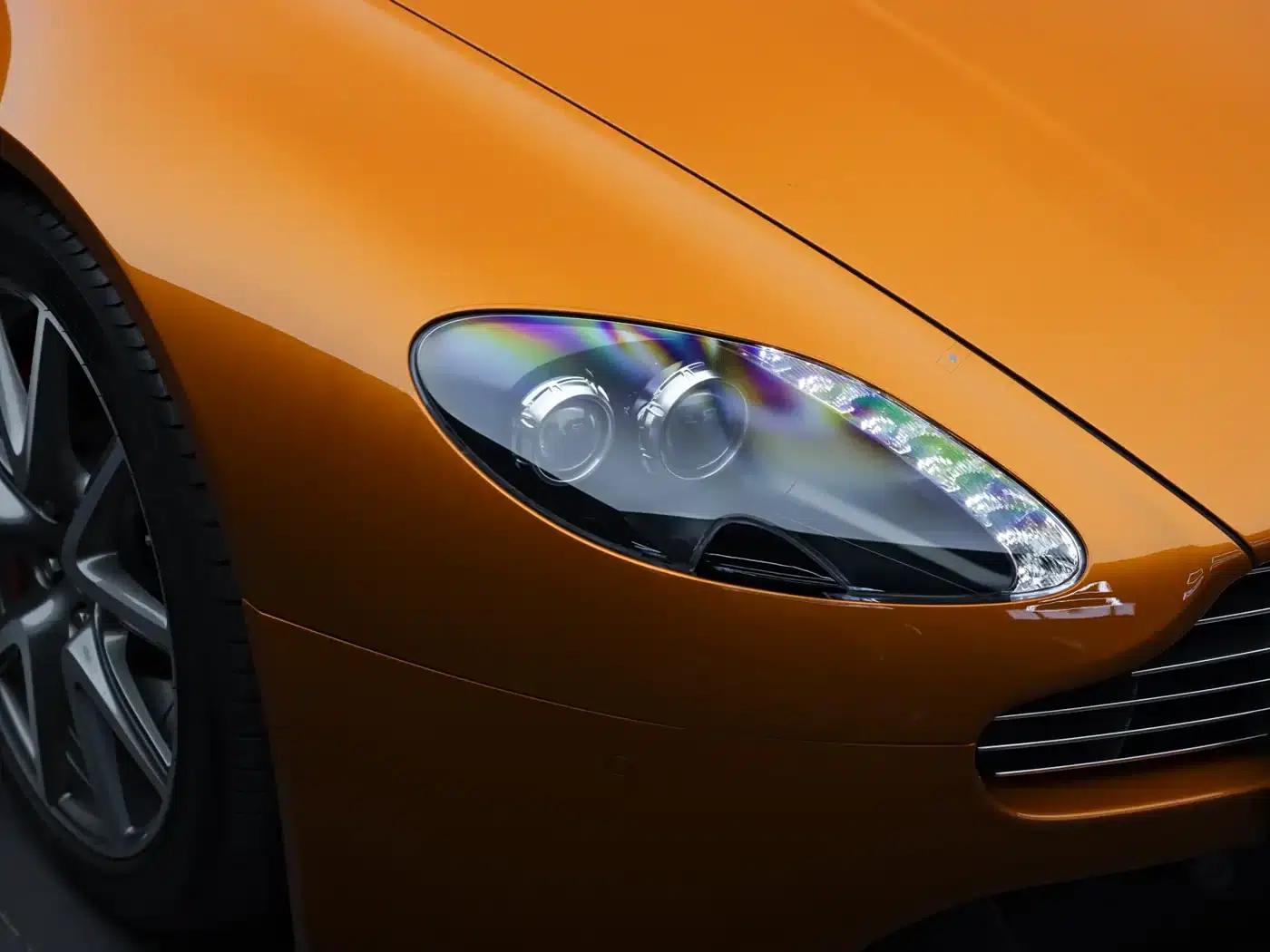 2012 V8 Vantage 4.7L S Coupe — миниатюра 24