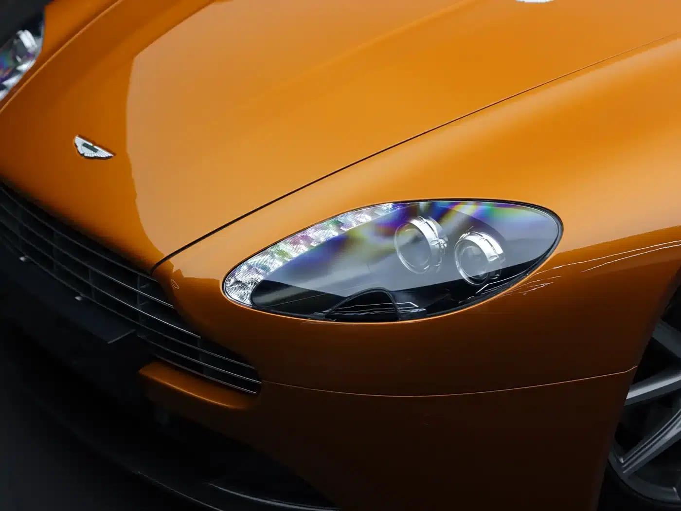 2012 V8 Vantage 4.7L S Coupe — миниатюра 26