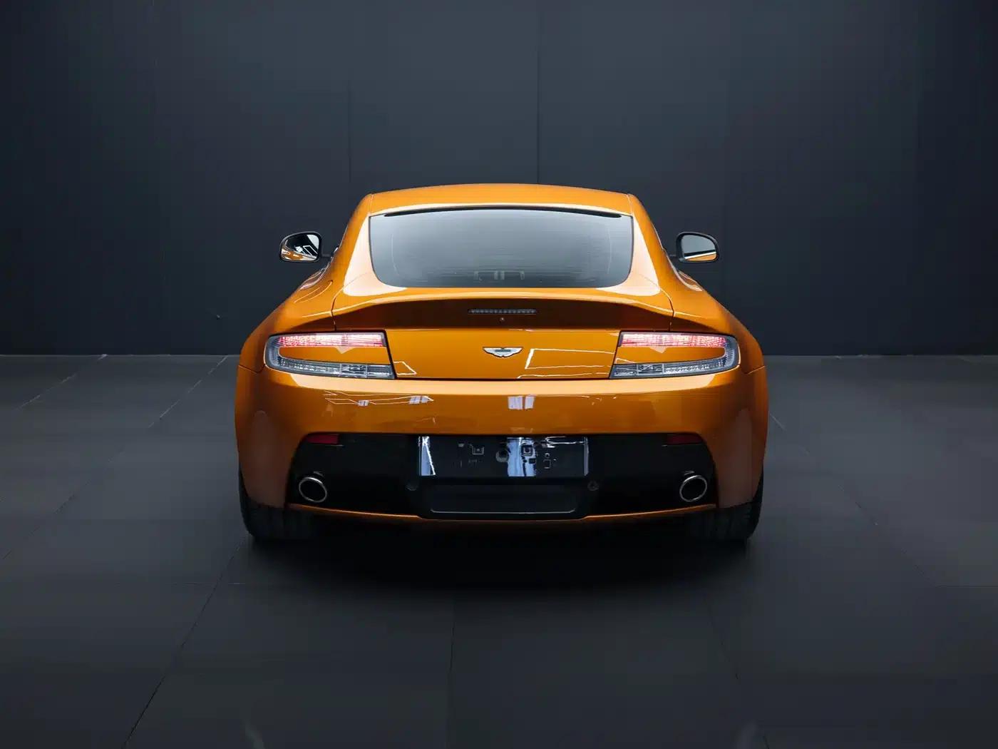 2012 V8 Vantage 4.7L S Coupe — миниатюра 8