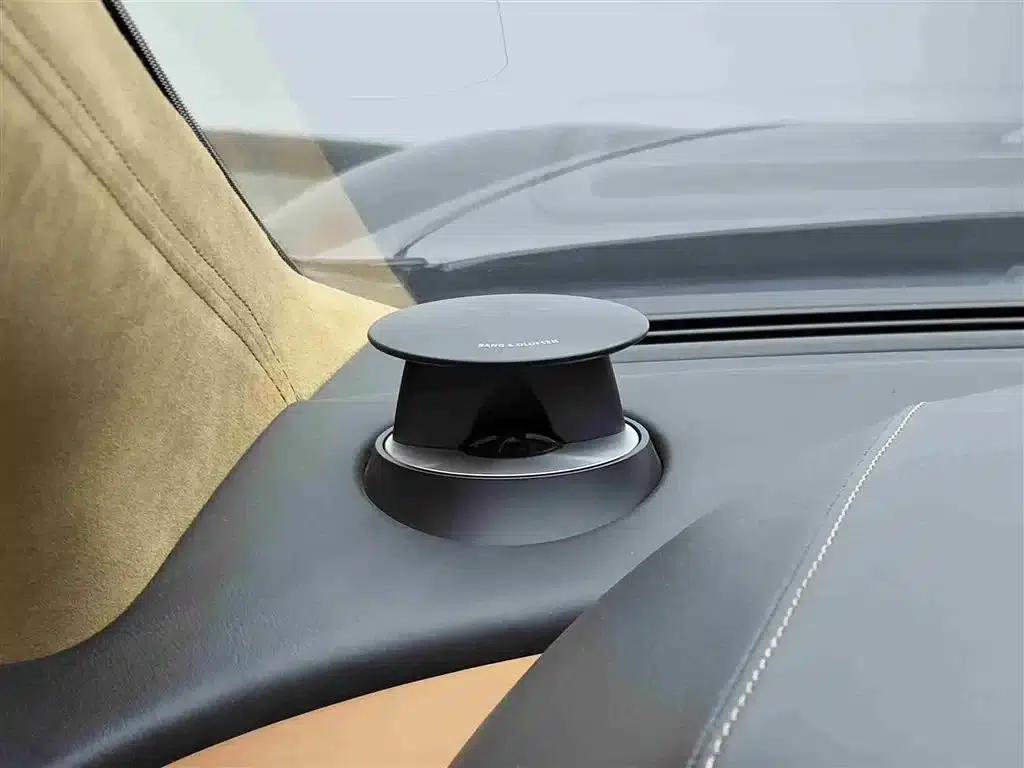 2015 Rapide 6.0L S — миниатюра 15