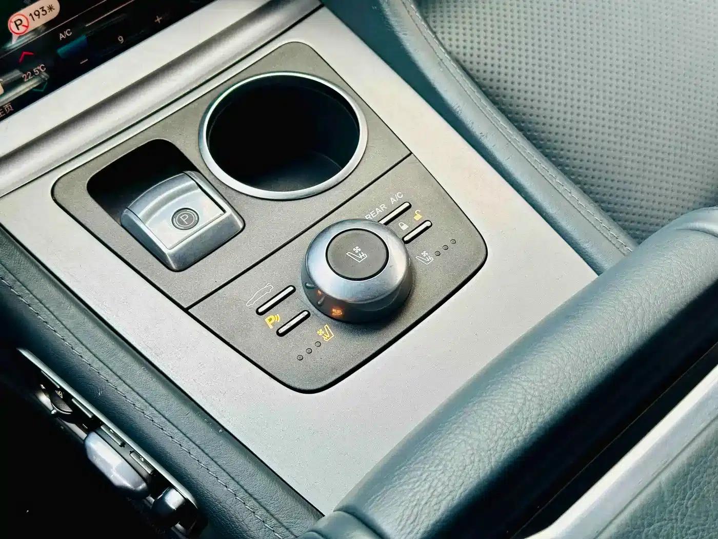 2010 Rapide 6.0L — миниатюра 12