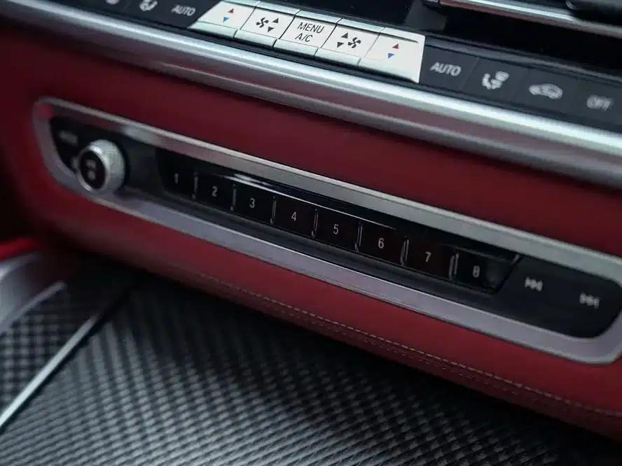 2020 BMW X6 M — миниатюра 19
