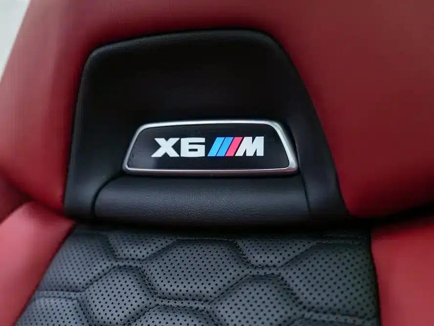 2020 BMW X6 M — миниатюра 26