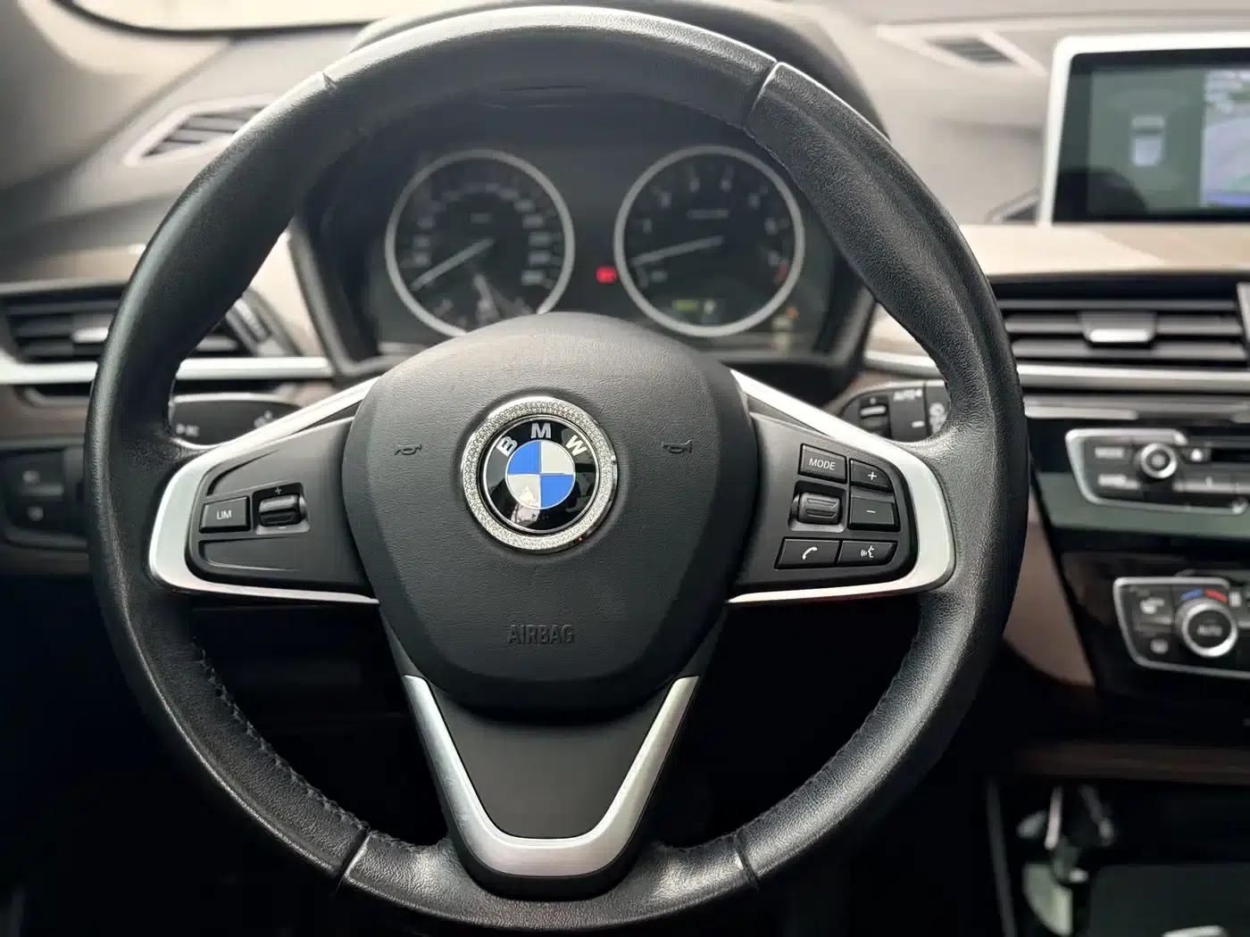 BMW X1 PHEV 2018 xDrive25Le Luxury — миниатюра 17