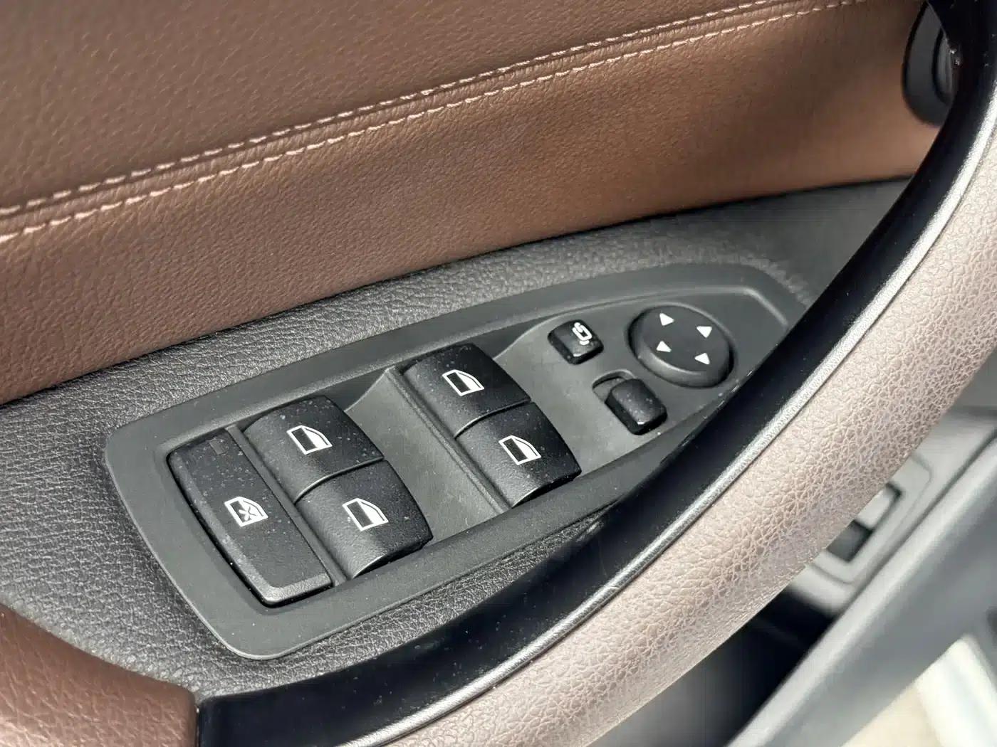 BMW X1 PHEV 2018 xDrive25Le Luxury — миниатюра 21