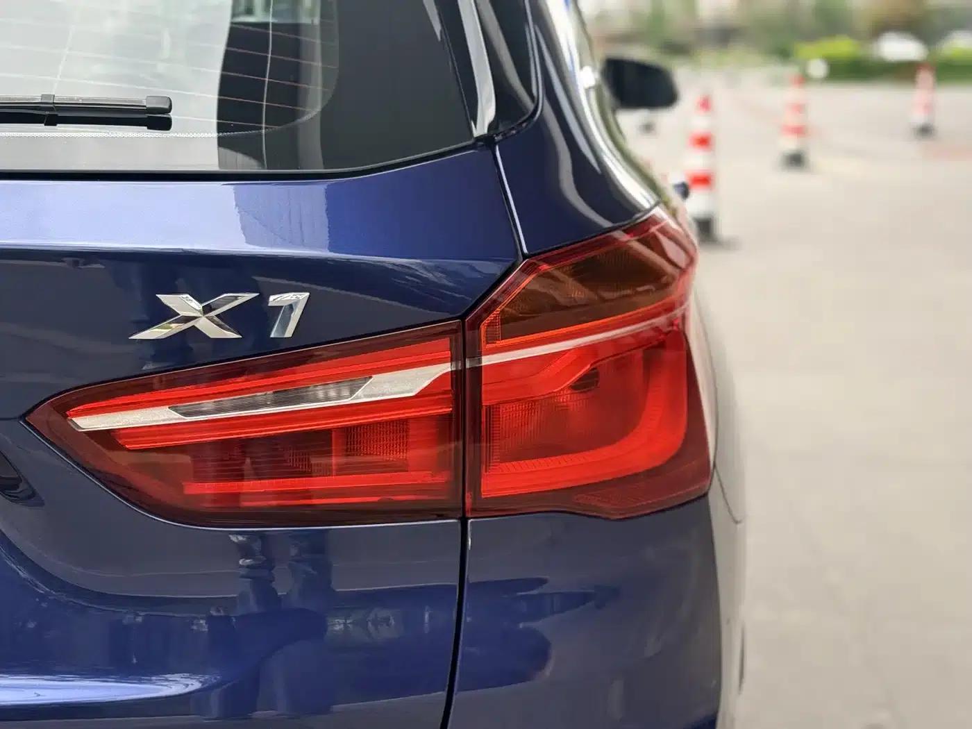BMW X1 PHEV 2018 xDrive25Le Luxury — миниатюра 10