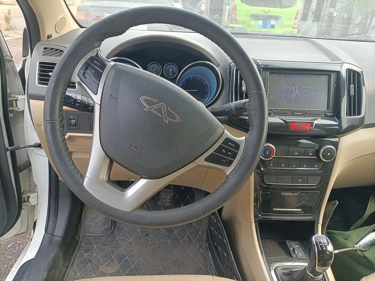 Chery E3 2013 1.5L Manual ZhiShang Model — миниатюра 11