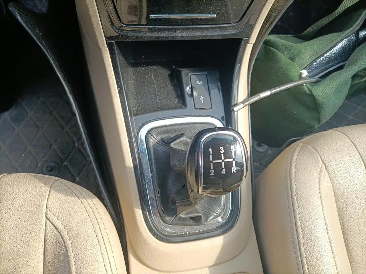 Chery E3 2013 1.5L Manual ZhiShang Model — миниатюра 15