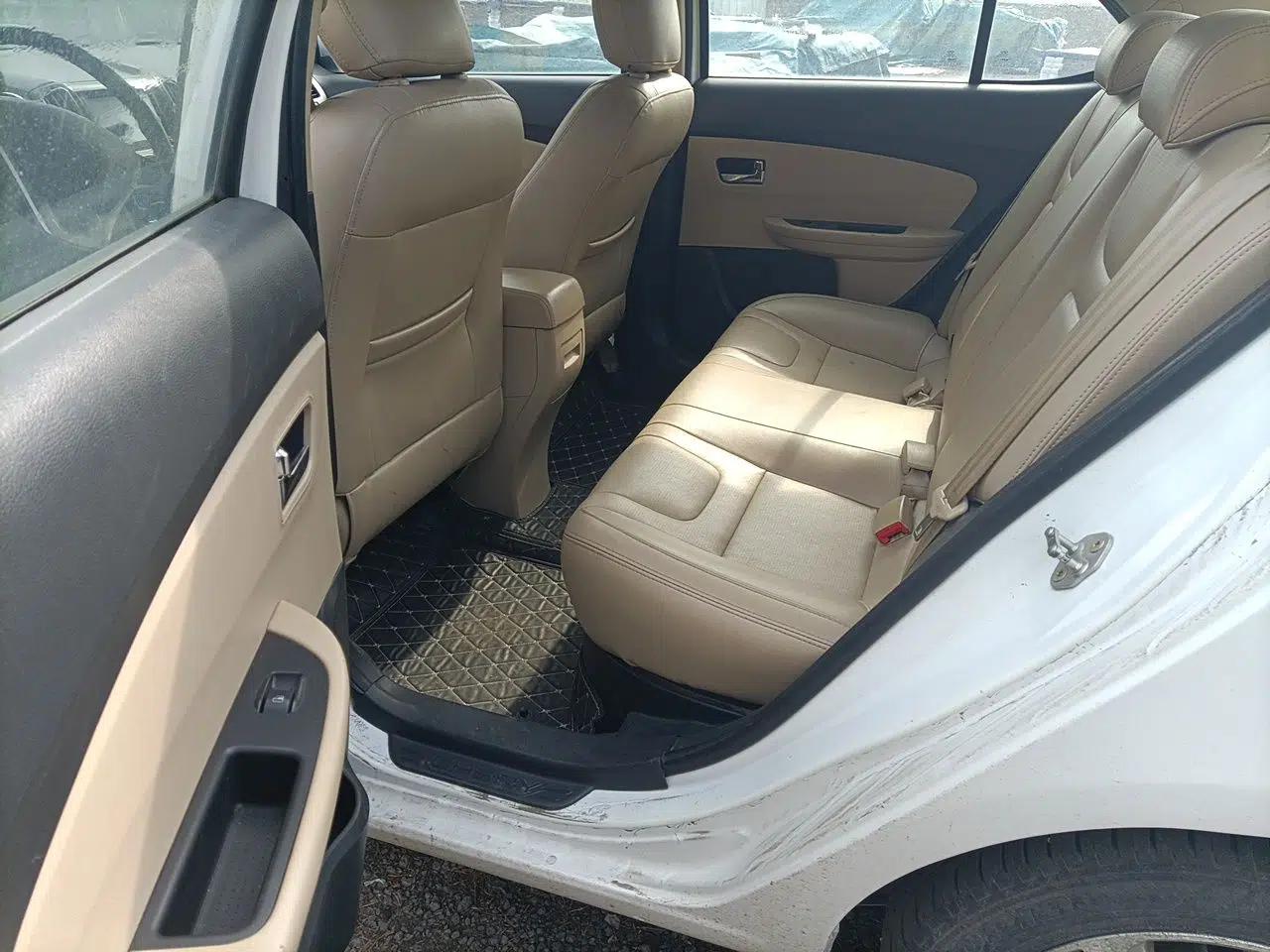 Chery E3 2013 1.5L Manual ZhiShang Model — миниатюра 18