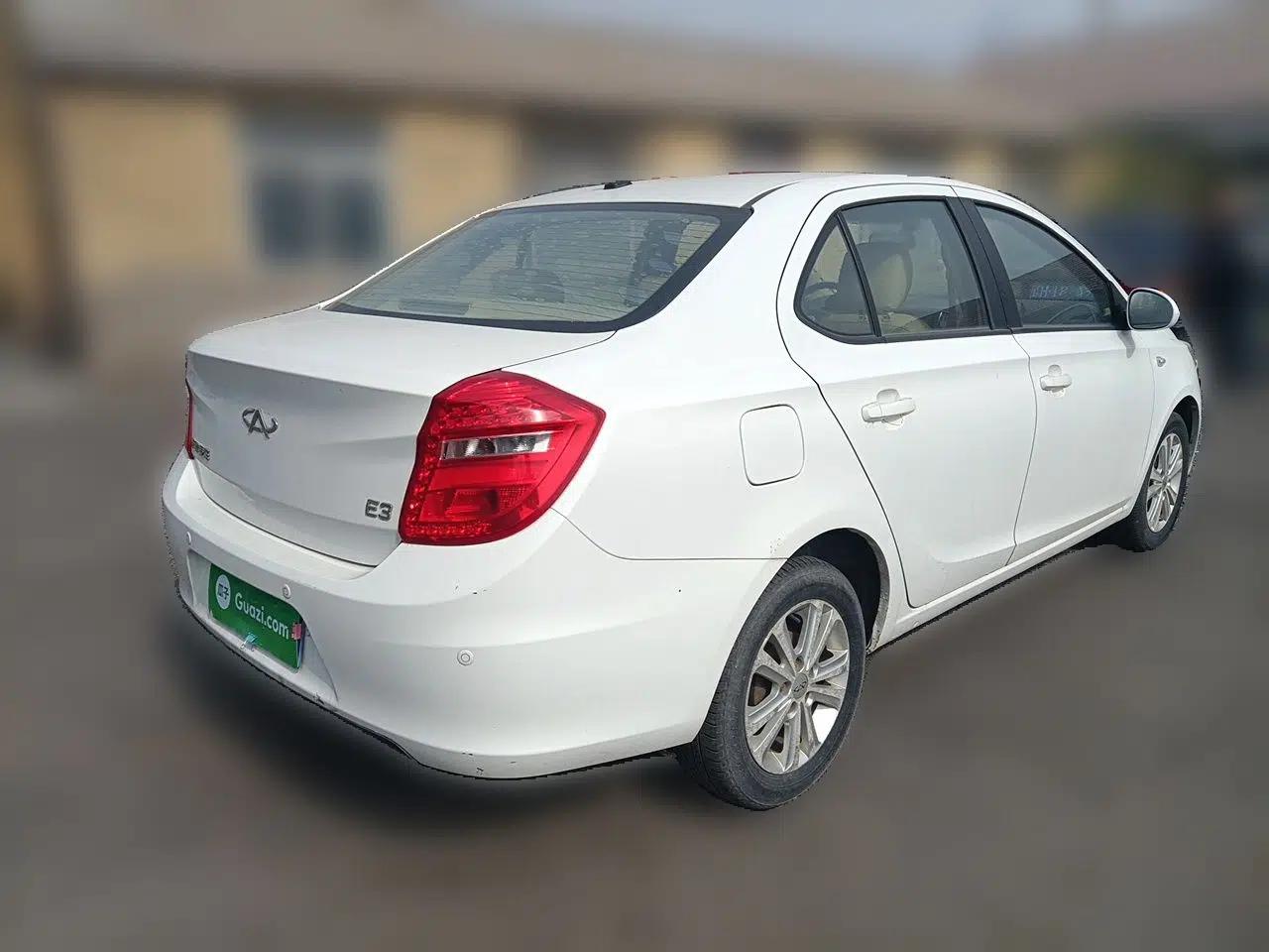 Chery E3 2013 1.5L Manual ZhiShang Model — миниатюра 6