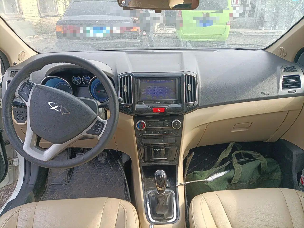 Chery E3 2013 1.5L Manual ZhiShang Model — миниатюра 10